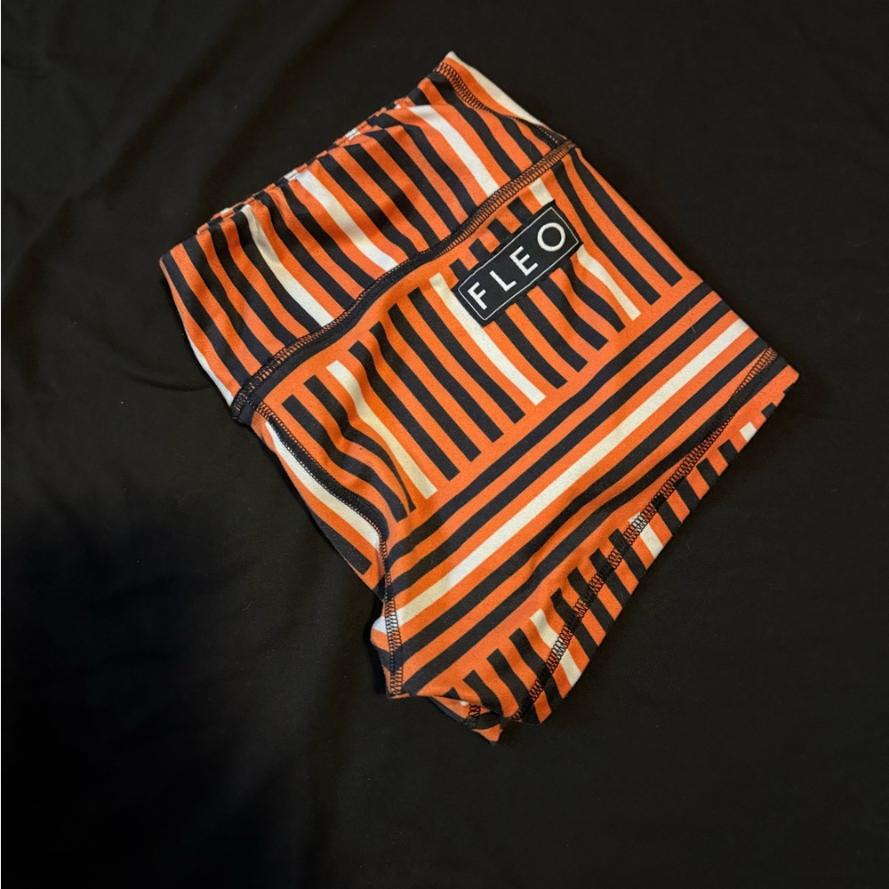 FLEO WITCH shorts